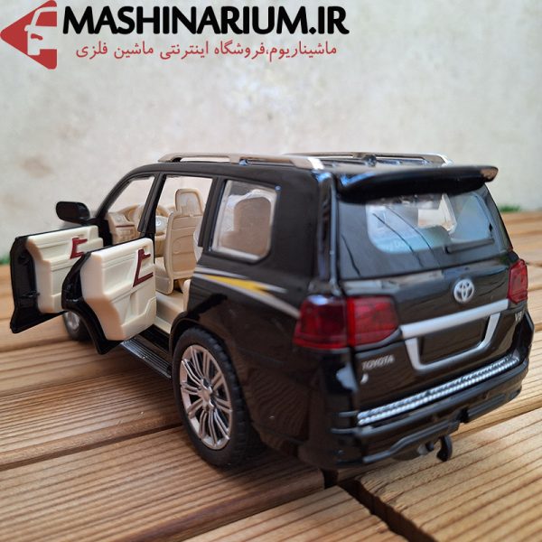 ماشین فلزی تویوتا لندکروز V8 دودزا