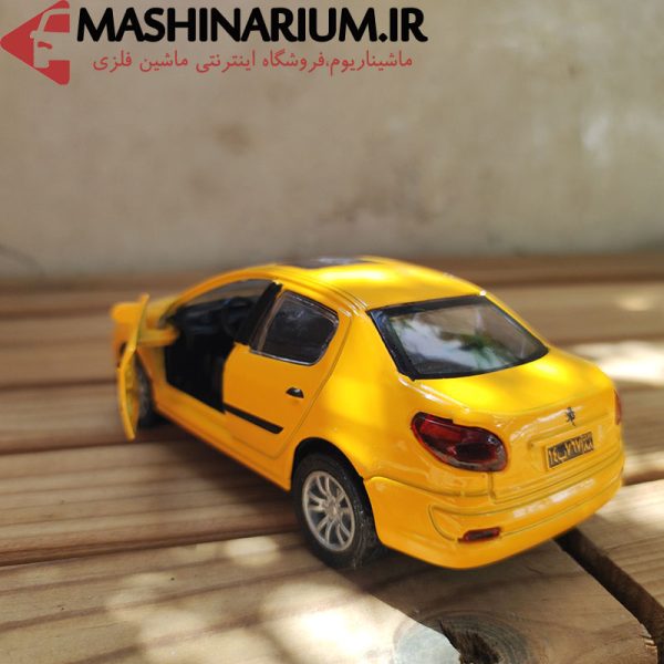 ماشین فلزی پژو 207 صندوقدار