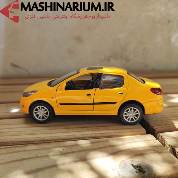 ماشین فلزی پژو 207 صندوقدار