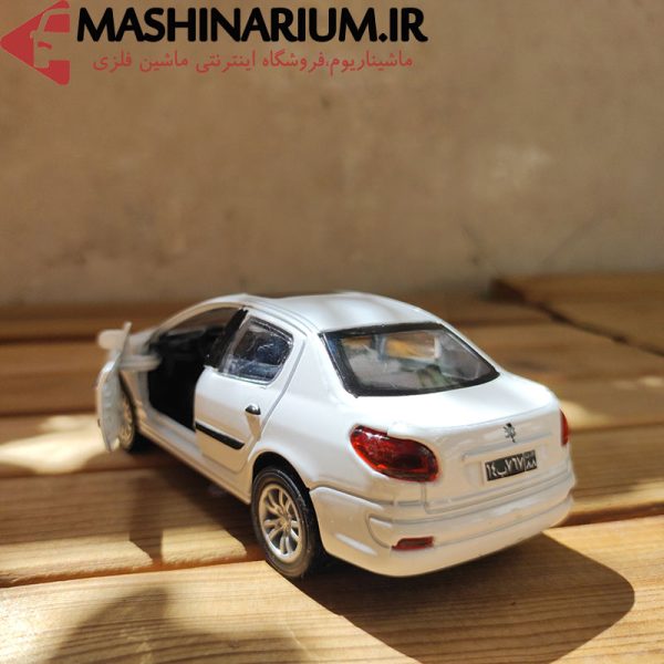 ماشین فلزی پژو 207 صندوقدار