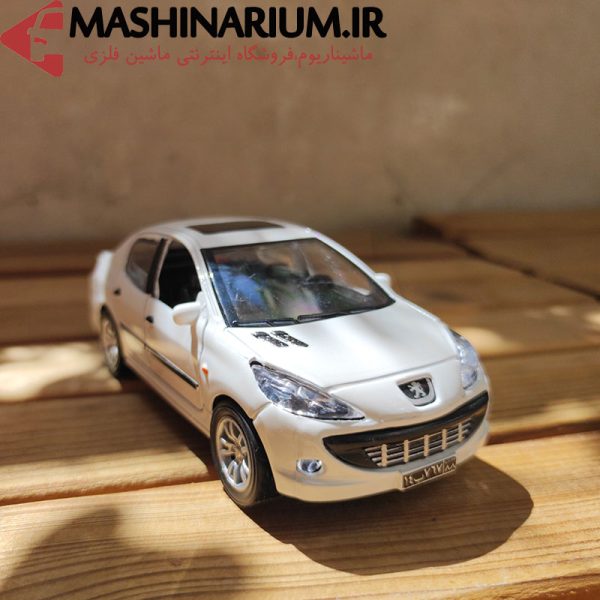 ماشین فلزی پژو 207 صندوقدار