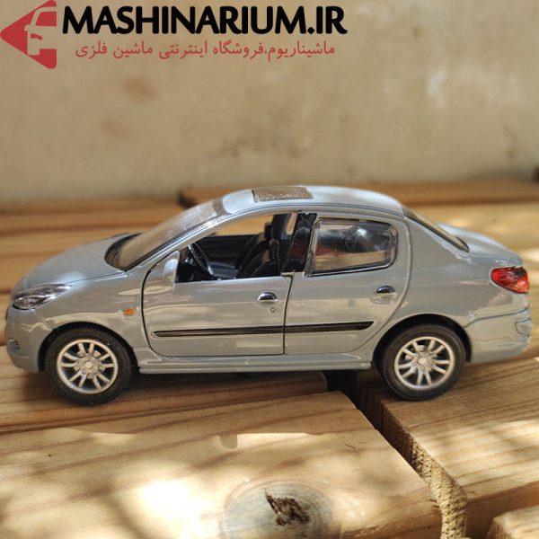 ماشین فلزی پژو 207 صندوقدار