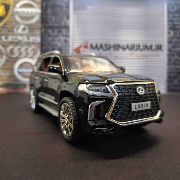 ماشین فلزی لکسوس lx570