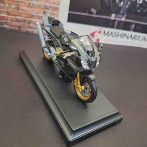 ماکت موتور آپریلیا RSV1000