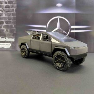 ماشین فلزی تسلا سایبرتراک