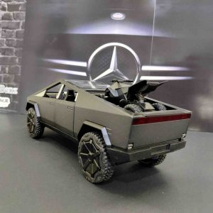 ماشین فلزی تسلا سایبرتراک